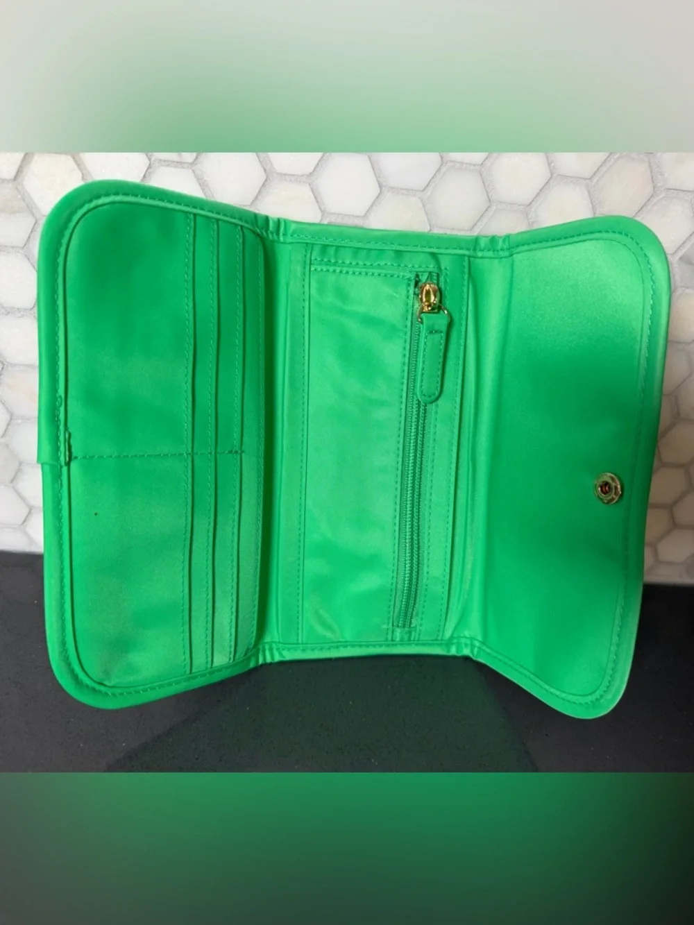 Stoney Clover‎ Lane Bright Neon Green Trifold Long Wallet EUC